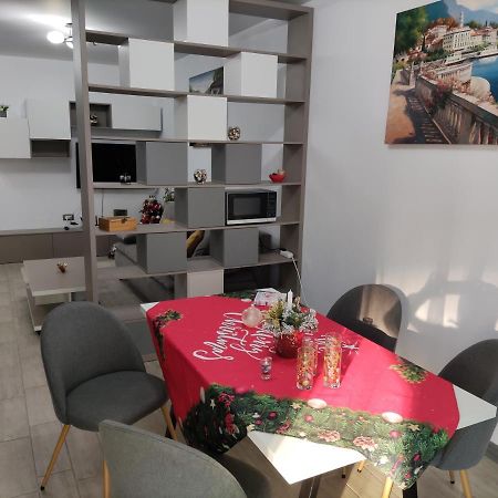 Teemo Beach Apartment, Alezzi Beach Resort 那沃达利 外观 照片