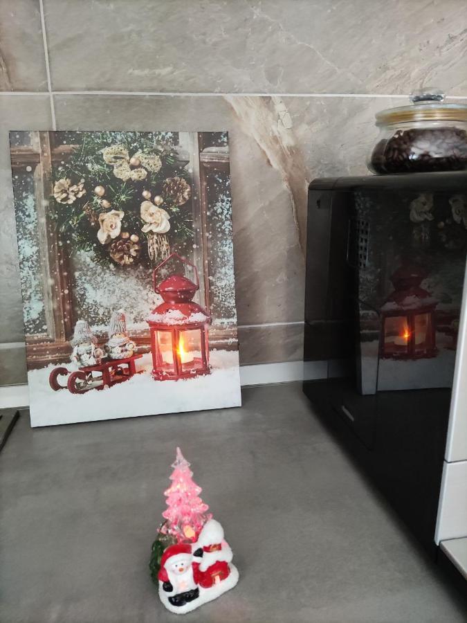 Teemo Beach Apartment, Alezzi Beach Resort 那沃达利 外观 照片